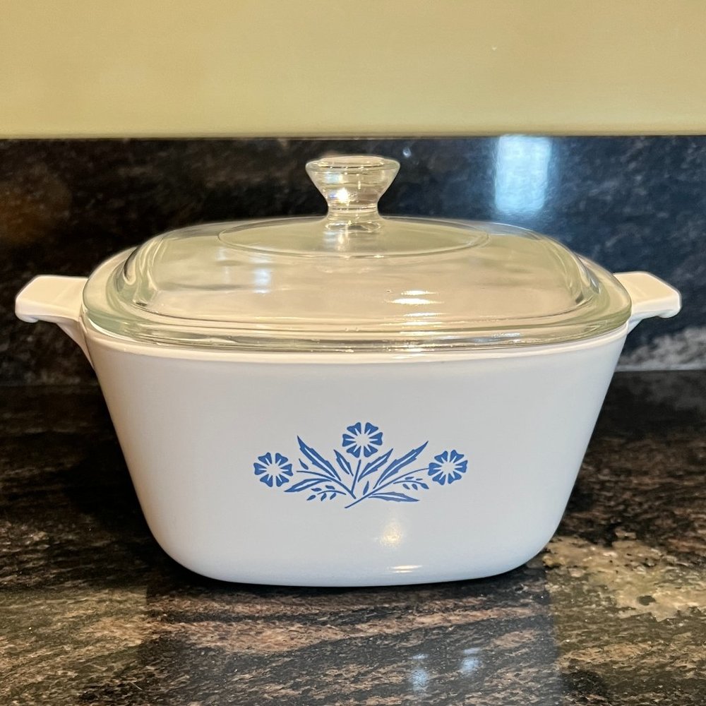 Vintage Corning Ware Blue Cornflower 1 3/4 Quart Casserole P-134-B